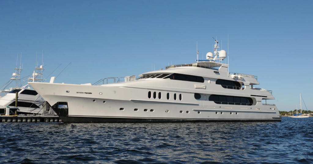 private yachts tiger woods privacy